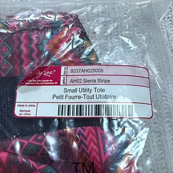 Thirty-one Small Utility Tote Sierra Stripe - Picture 3 of 6